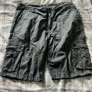 Men’s buckle black shorts